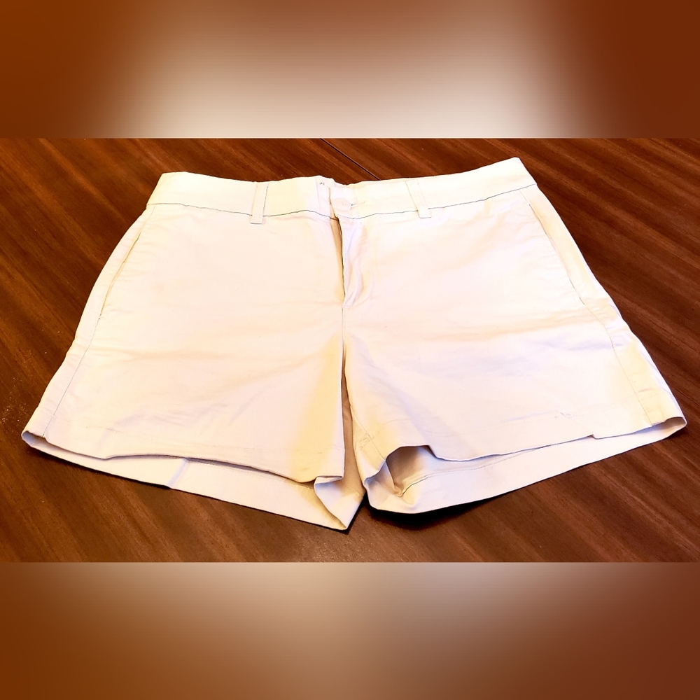 GAP Light Khaki Chino Shorts